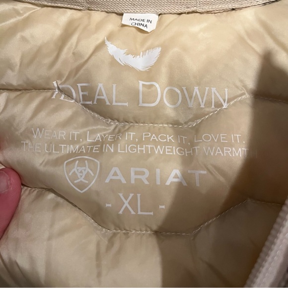 Ariat Ideal Down Vest – Equestrian Hunt Print - Picture 2 of 11